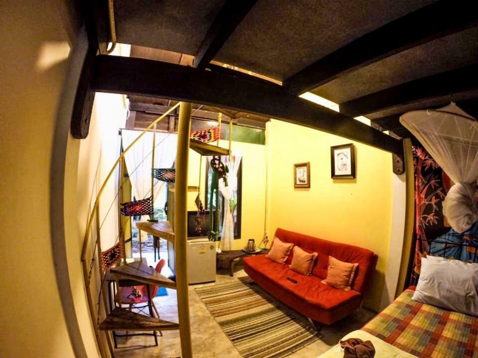 Artist'S Place Трат Екстер'єр фото